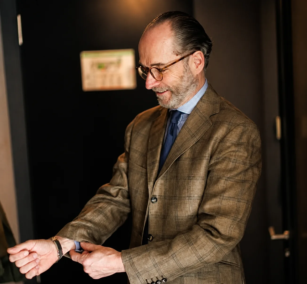 Przymiarka marynarki bespoke